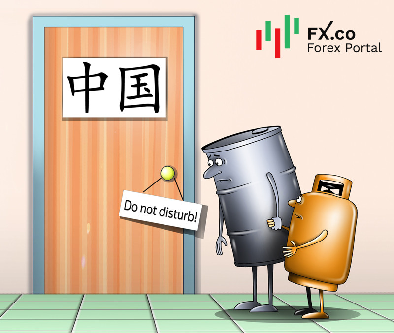 Chinese crude output dives amid economic slowdown