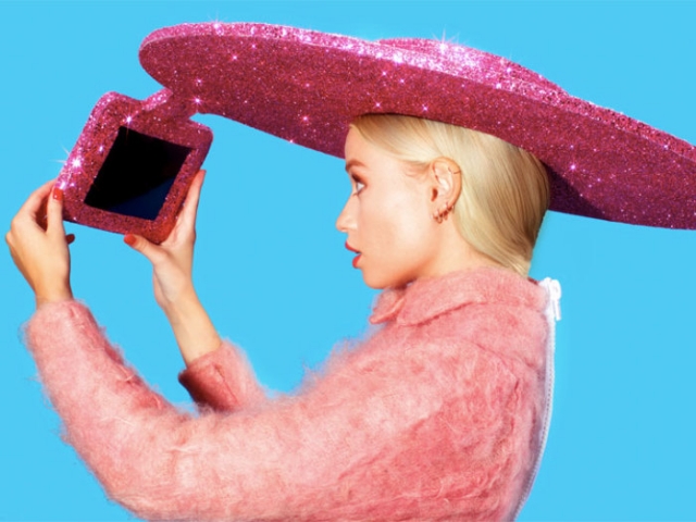 Selfie raises the retail market to an unprecedented height
