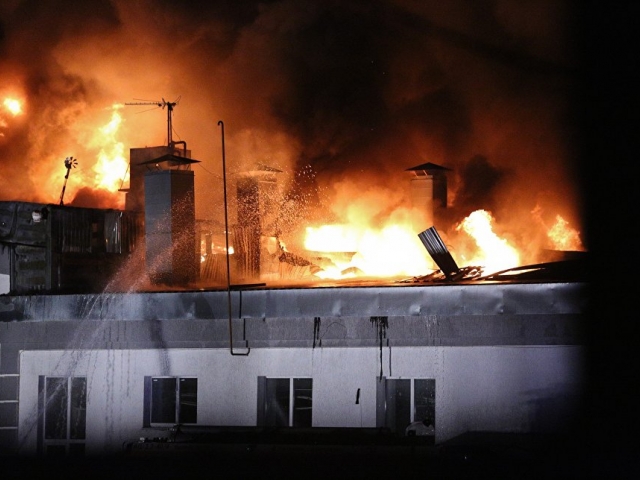 Warehouse fire in eastern Moscow