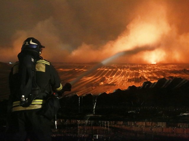 Warehouse fire in eastern Moscow