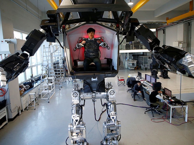 South Korea presented the manned robot