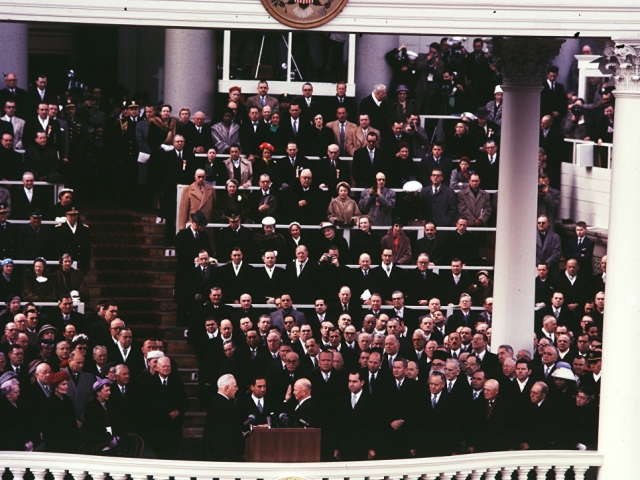 Политическая традиция США: как вступали в должность разные президенты страны