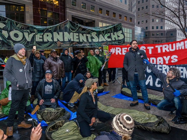 Митинг возле Goldman Sachs: протест против «болота»