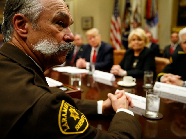 Trump and sheriffs: meeting at the White House