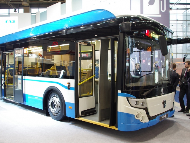 Russian electric bus conquers Moscow roads