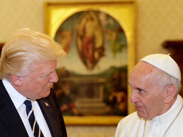 Дональд Трамп впервые встретился с папой римским