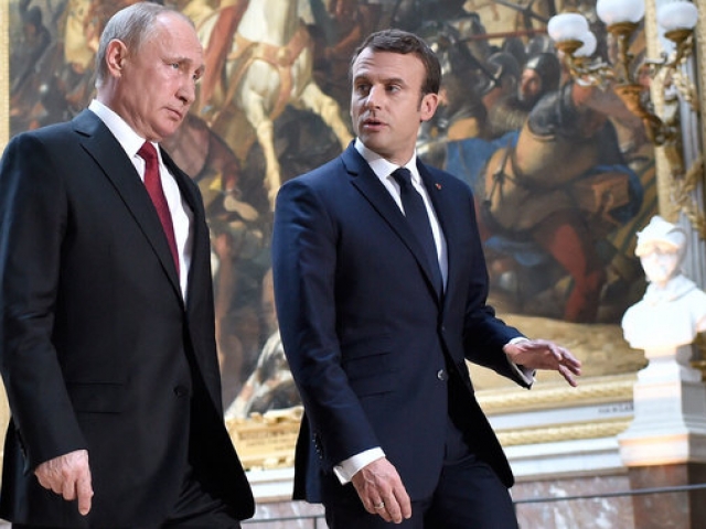 Путин и Макрон встретились в Версале