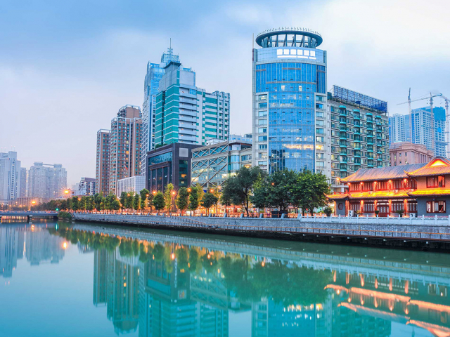 Top 10 China’s cities with strongest private consumption 