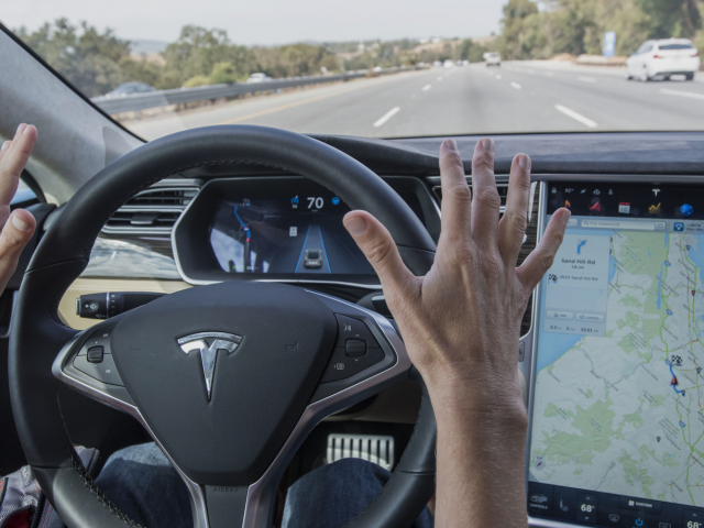 Investiție lucrativă: acțiunile Tesla vor crește de 5 ori până în anul 2025