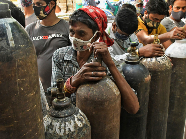 La India lucha contra el coronavirus e informa sobre un número récord de casos del virus