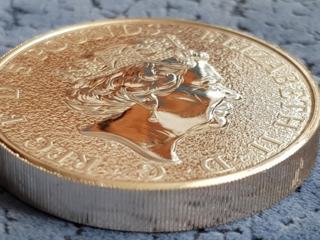 «Золотой» массив: топ-5 крупнейших золотых инвестиционных монет мира