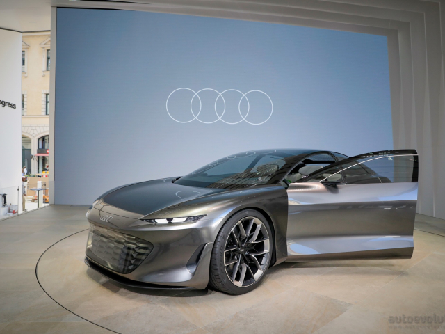 Kereta masa depan: konsep paling luar biasa di Pameran Munich 2021