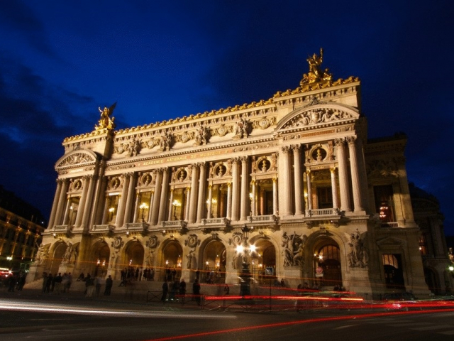 World’s top 6 impressive theatres