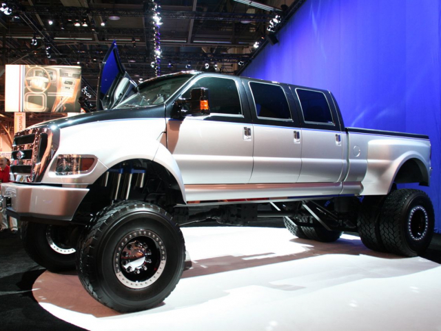the biggest ford truck in the world