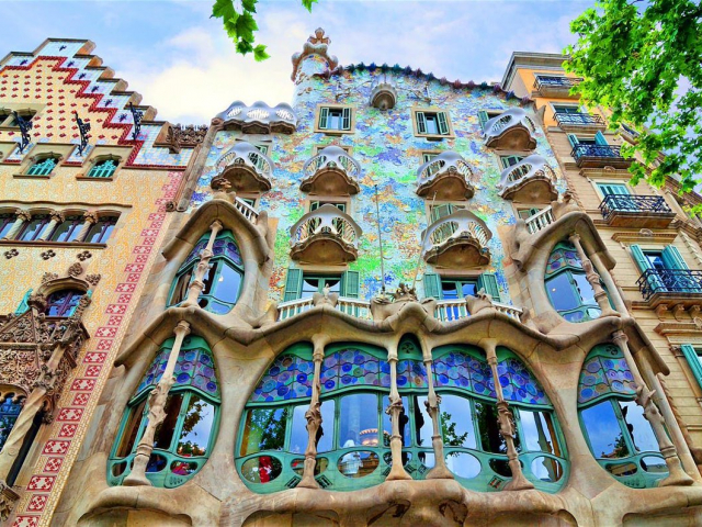 Barcelona gems: 5 architectural masterpieces by Antoni Gaudi