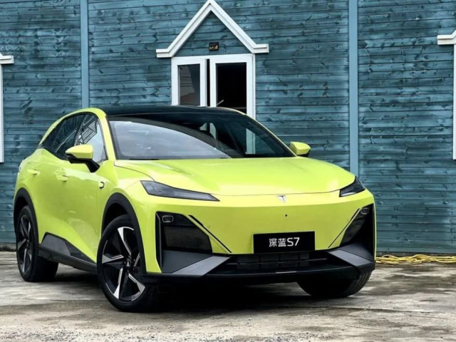 Новинки компании Changan на автосалоне в Чэнду-2025