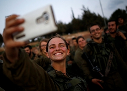 Армейские красавицы Израиля