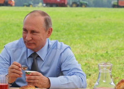 Завтрак с президентом: механизаторы за столом с Путиным