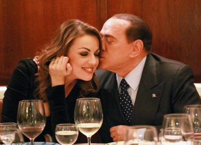 Silvio Berlusconi sedang menyambut ulang tahun