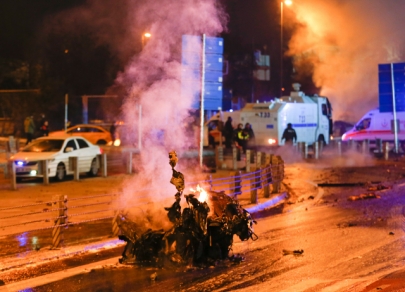 Возле одного из крупнейших стадионов Стамбула прогремели взрывы
