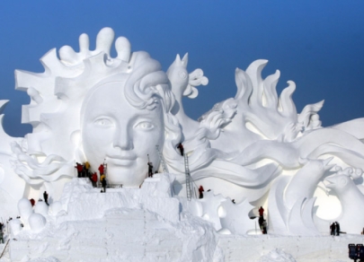 В Харбине стартовал Международный фестиваль ледяных скульптур