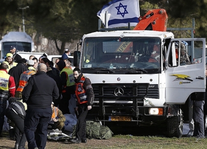 Satu lagi serangan lori: kenderaan membajak menjadi tentera di Israel