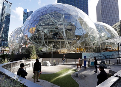 Waterfalls and tropics: Amazon opens new office