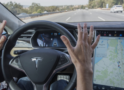 Investiție lucrativă: acțiunile Tesla vor crește de 5 ori p&acirc;nă &icirc;n anul 2025