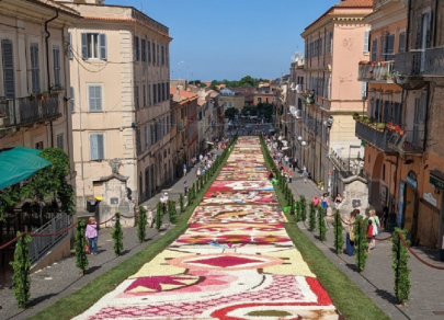 Пять городов, где улицы утопают в цветах