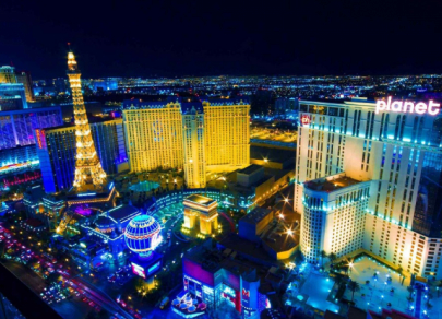 Самые знаменитые столицы вечерней неон-эстетики