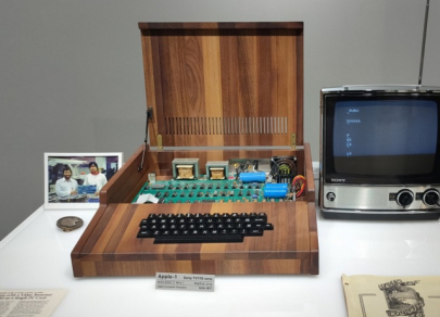 Нехай буде світло, та інтернет, і ШІ..! Генії винаходів, що змінили повсякденність