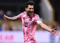 Пять футболистов с самыми высокими доходами 