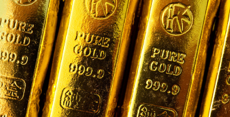 Gold Prices Edge Down as Dollar Drifts Near 4-Month High