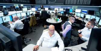 European Markets End Mixed, Trump’s Decision on Iran Deal in Focus