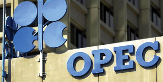 Oil Tanks as OPEC, Russia Mull Boosting Production Amid U.S. Surge 