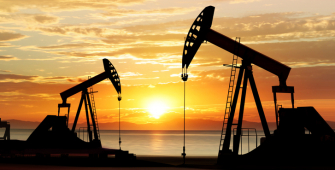 Нефть будет дешеветь на фоне падения спроса на нефть и роста производства в США