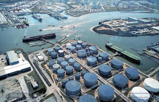 МЭА: «миссия выполнена», нефтяные запасы сокращаются