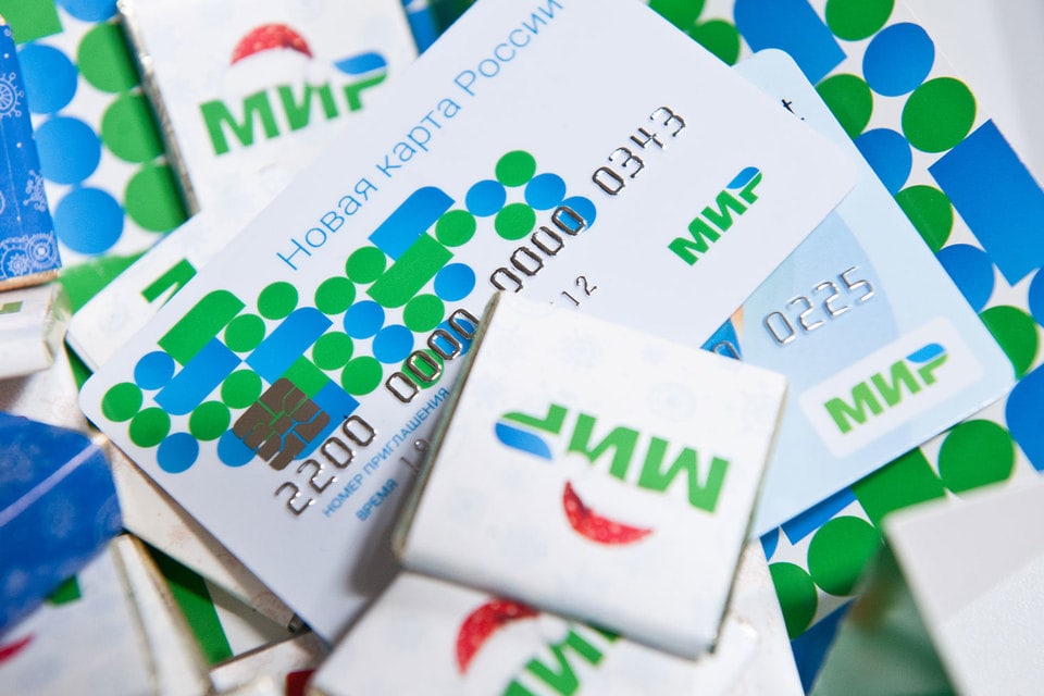 Карты «Мир» лишили Visa 5,5% платежей, Mastercard – 6%