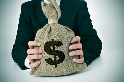 Россия не спешит развязывать денежный мешок с оглядкой на рынок нефти