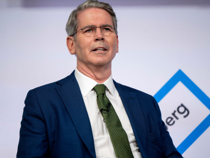 Вашингтон допускает возможность ослабления нефтяных санкций против России