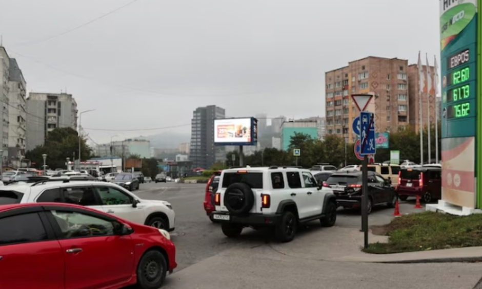Конец самодостаточности? Россия готова закупать топливо за рубежом