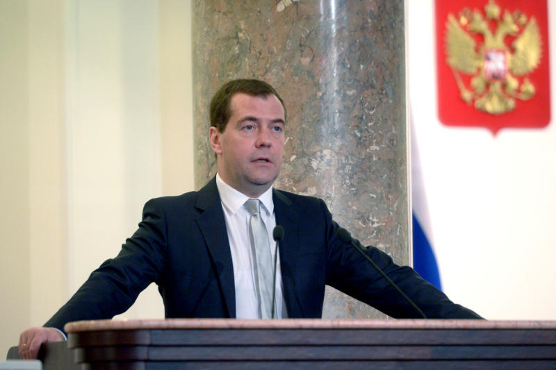 Медведев опасается бума на криптовалютном рынке