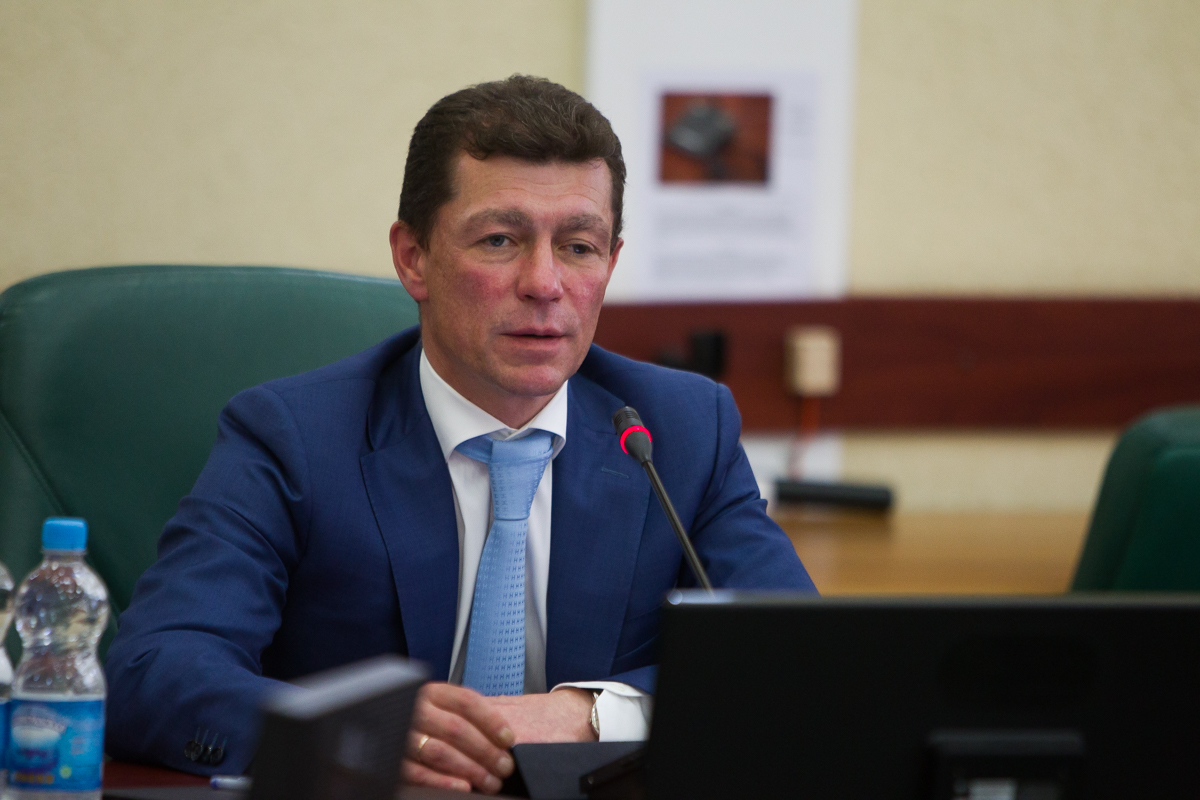 В январе-феврале зарплата выросла на рекордные 10,5% &ndash; Топилин