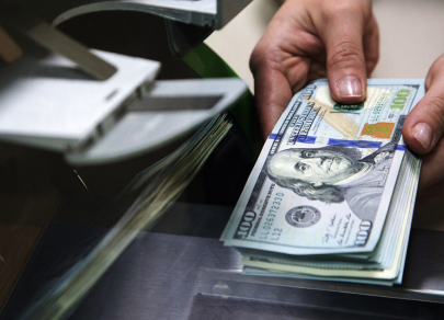 Сбербанк анонсировал отсутствие долларов и прекращение выдачи займов 